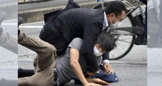 को हुन् जापानका पूर्वप्रधानमन्त्री आबेमाथि गोली प्रहार गर्ने आक्रमणकारी ? किन गरेनन् भाग्ने प्रयास?