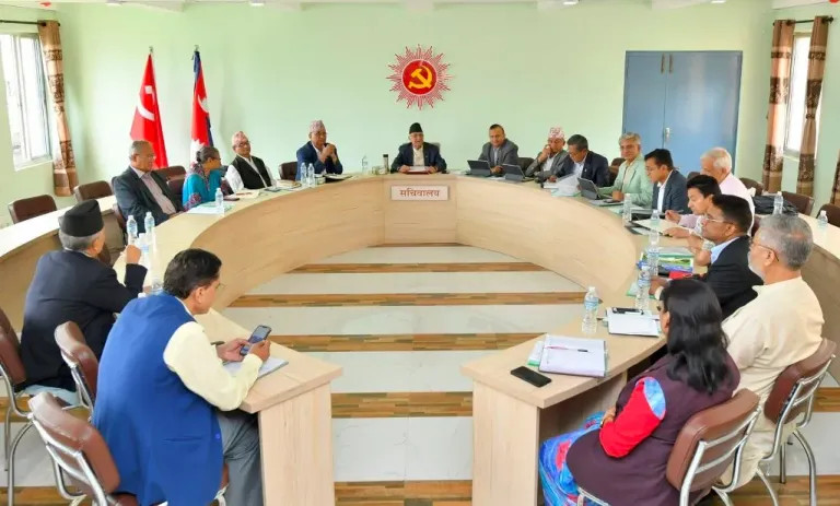 एमाले सचिवालय बैठक बस्दै