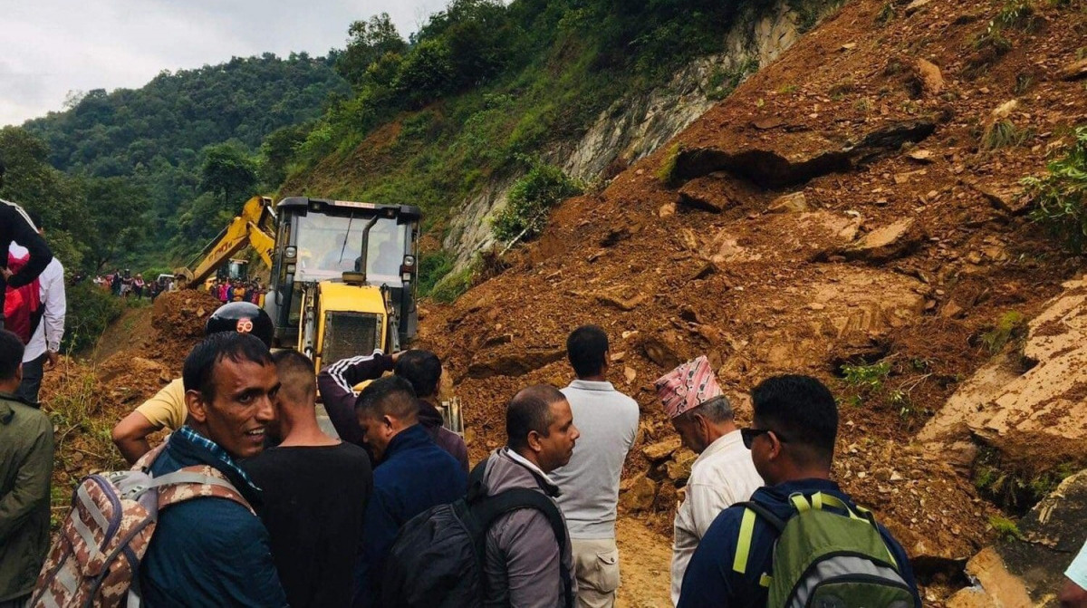 वालिङ–जगत सडकखण्ड अवरुद्ध