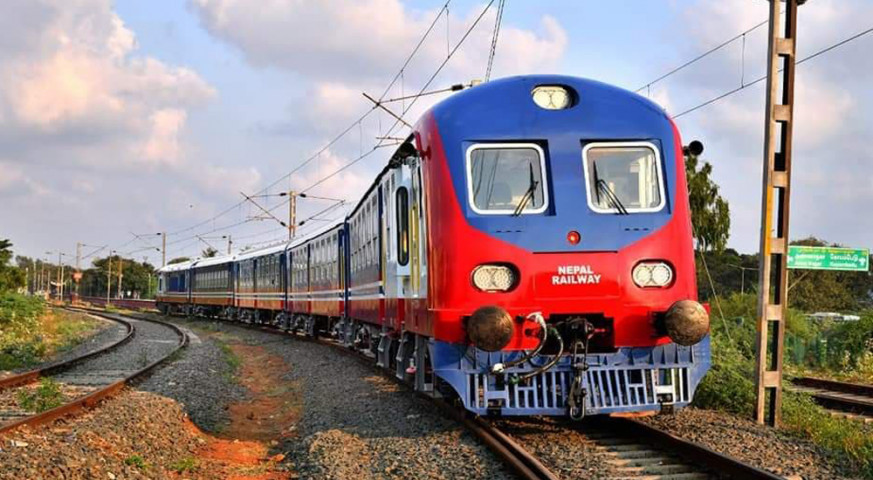 धनुषाको कुर्थादेखि महोत्तरीको बिजलपुरासम्म रेल परीक्षण गरिँदै