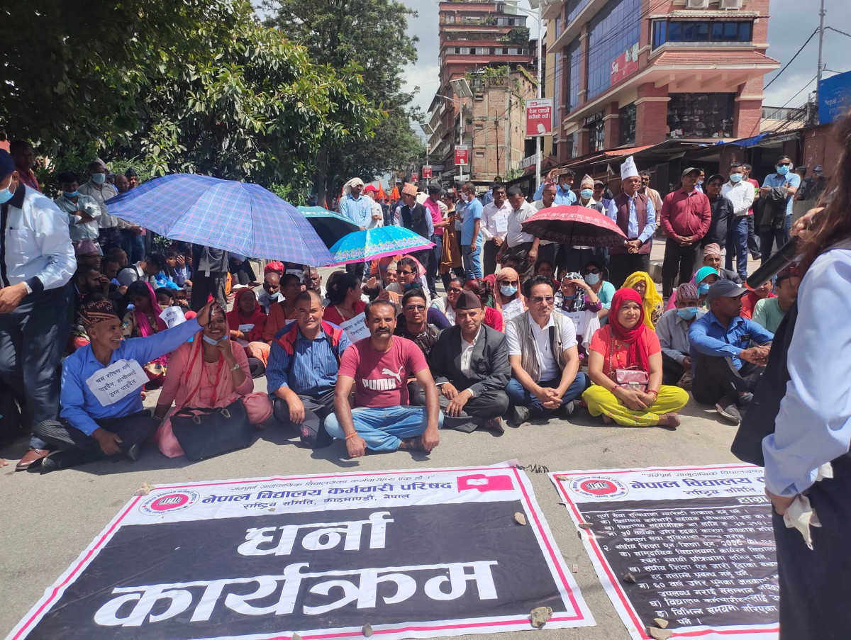 विद्यालय कर्मचारी र सरकारबीचको वार्तामा किन भयो ढिलाइ ?