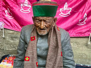 रहेनन् स्वतन्त्र भारतका पहिलो मतदाता नेगी, १०५ वर्षको उमेरमा निधन