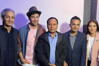 दर्शकको राम्रो साथ ‘महापुरूष’लाई, ‘महापुरूष’ हेर्न पच्चीस वर्षपछि हल पुगे कुलमान