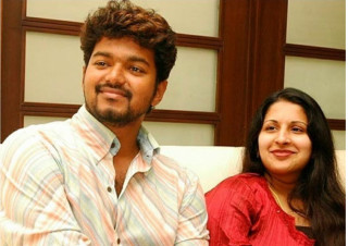 विवाह गरेको २३ वर्षपछि के विजयले डिभोर्स गर्न लागेका हुन्?