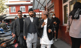 रवि लामिछाने नागरिकता बनाउन जिल्ला प्रशासन कार्यालय काठमाडौं पुगे