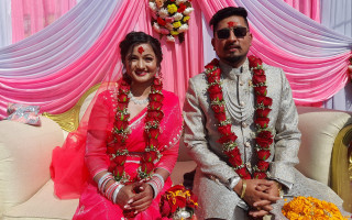 अभिनेत्री जेविका कार्कीले मनोज जोशीसँग गरिन् ‘इन्गेजमेन्ट’