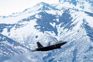 अमेरिकाले आफ्नो आकाशमा देखिएको अर्को शंकास्पद वस्तु पनि खसाल्यो