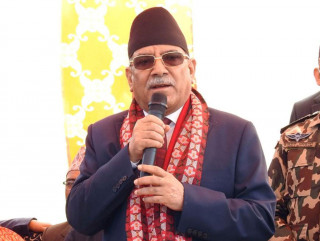 तनहुँ पुगेर प्रचण्डले भने- ‘गोविन्द भट्टराईलाई जिताएर पठाउनुस् मन्त्री बनाउँछु’