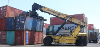 ७ महिनामा ९ खर्बको आयात, २१ प्रतिशतले घट्यो नेपालको बाह्य व्यापार