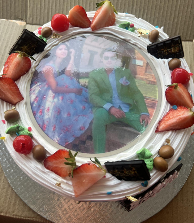 pooja-pal-1_3p2o6DTWjh.png