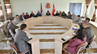 एमालेले ओलीलाई दियो मन्त्री छान्ने जिम्मा