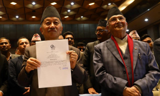राष्ट्रपति निर्वाचन : एमालेबाट सुवास नेम्वाङले गरे उम्मेदवारी दर्ता