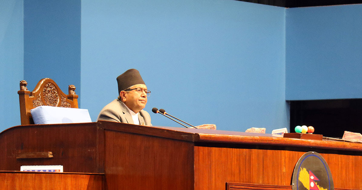 सभामुखले प्रमुख सचेतकहरूसँग छलफल गर्दै