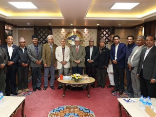 आज  माओवादीले  पत्रकार सम्मेलन गर्दै