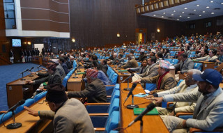 संसदको सत्तापक्षीय बेञ्चमा सर्ने कांग्रेसको तयारी, एमाले प्रतिपक्षमा बस्ने