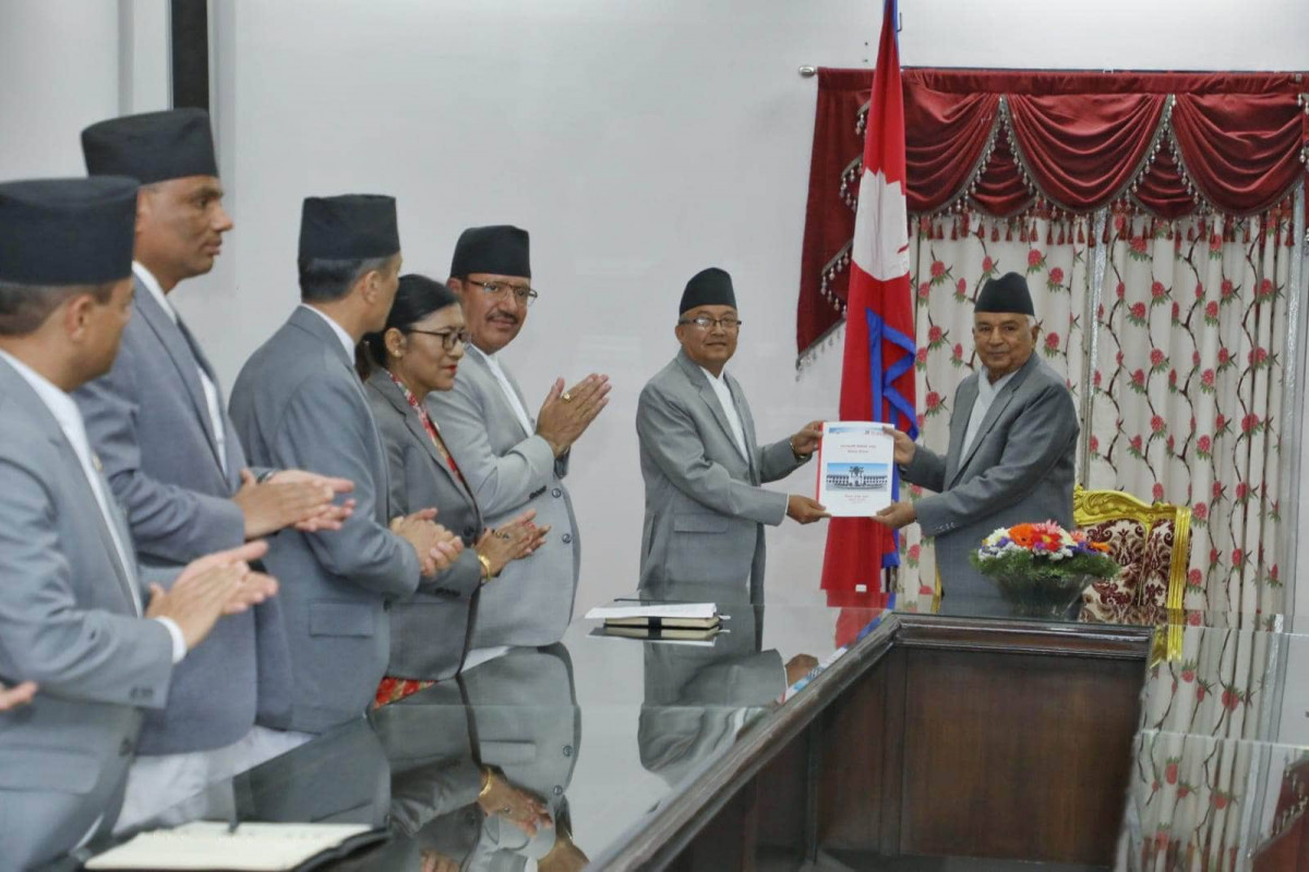 राष्ट्रपति पौडेलसमक्ष आयोगले बुझायो उपराष्ट्रपति निर्वाचनको प्रतिवेदन