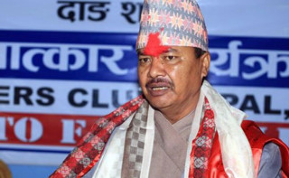 लुम्बिनी प्रदेशका माओवादी मन्त्रीहरूले दिए पदबाट राजीनामा, डिल्ली चौधरी मुख्यमन्त्री बन्दै