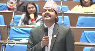 संसदमा उठाएका विषय सरकारले नसुनेकाे भन्दै शून्य समयमा रास्वपा सांसद ढकालले गरे माैनधारण