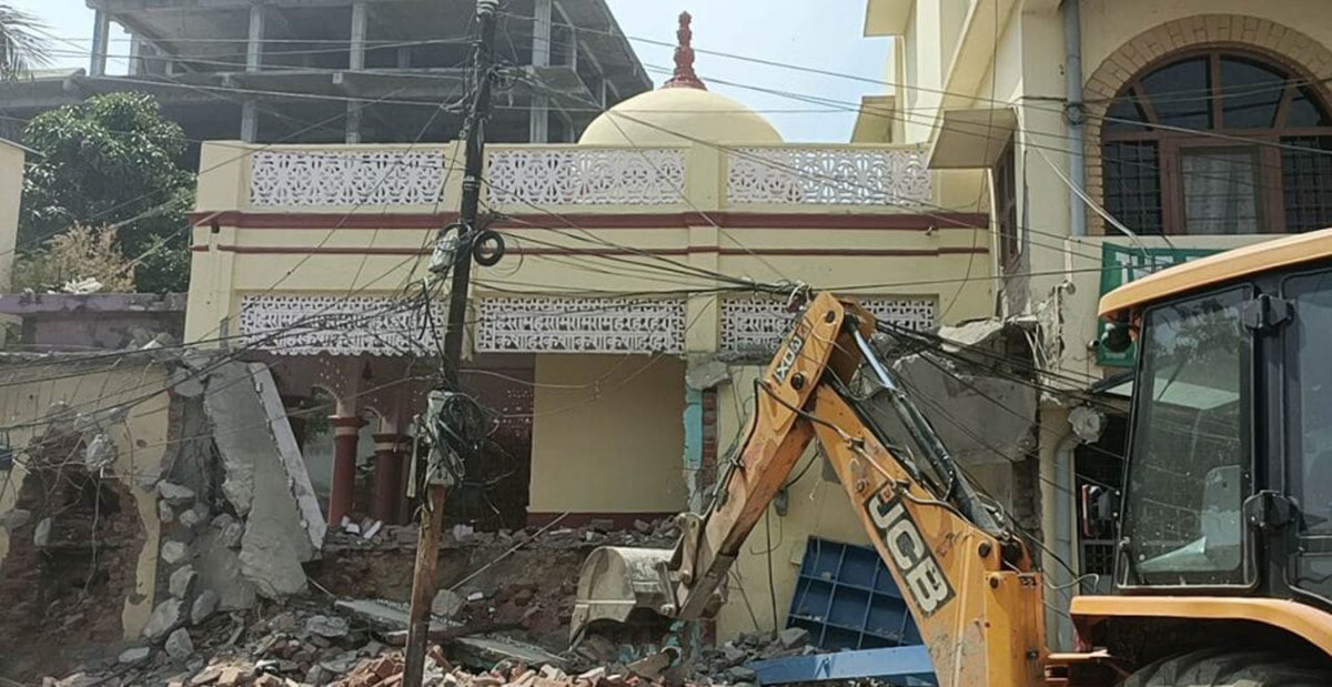 रामजानकी मन्दिरको अतिक्रमण हटाउन दुई दिन महानगरले चलायो डोजर