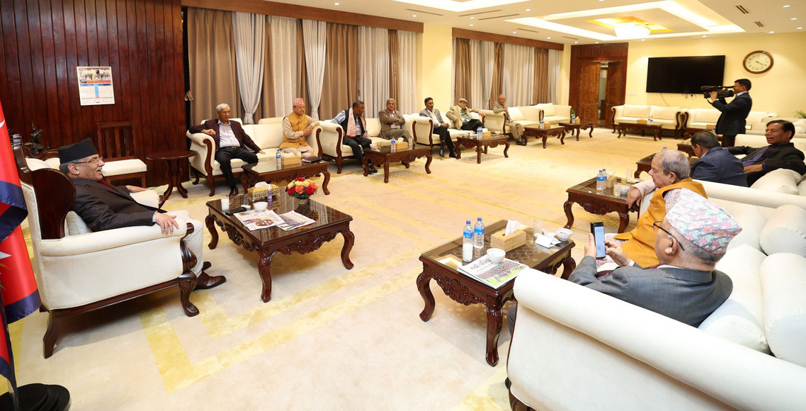 प्रधानमन्त्री प्रचण्डले राजीनामा दिनु पर्दैन : सत्ता गठबन्धन