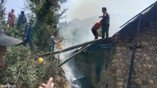 सल्यानमा बिजुलीको तार सर्ट हुँदा घरमा अचानक आगलागी