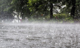 आज कोशी, बागमती र गण्डकी प्रदेशमा चट्टयाङ्गसहित बर्षाको सम्भावना