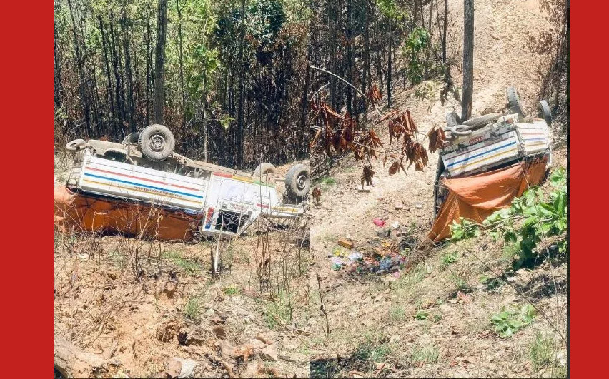 गोरखाको धावामा बोलेरो दुर्घटना