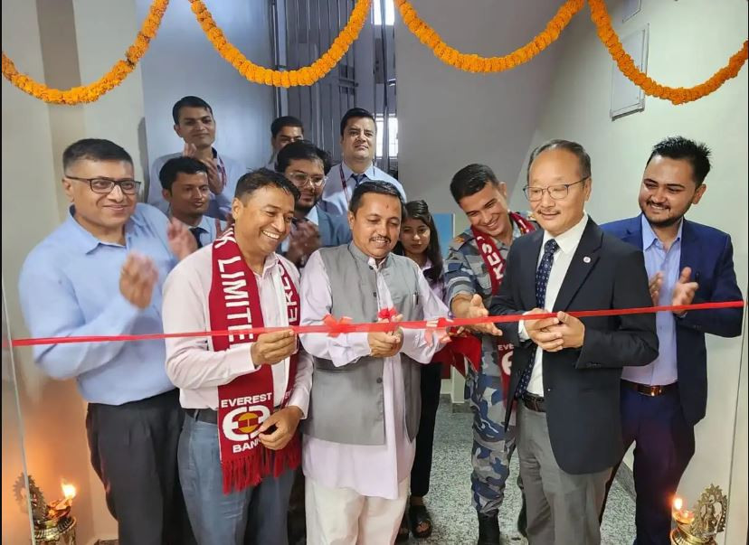 एभरेष्ट बैंकको नयाँ शाखा नवलपरासीको दलदलेमा, शाखा संख्या १२६ पुग्यो