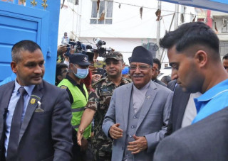 रास्वपाको निम्ता स्विकार्दै चियापानमा प्रचण्डसहित शीर्ष नेताहरू सहभागी (तस्बिरहरु)