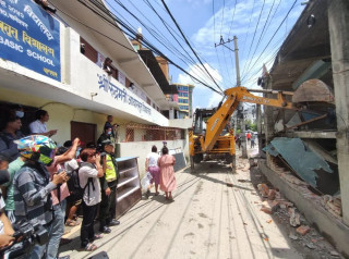 काठमाडौं महानगरले भत्कायो भद्रकुमारी घले सेवा सदन