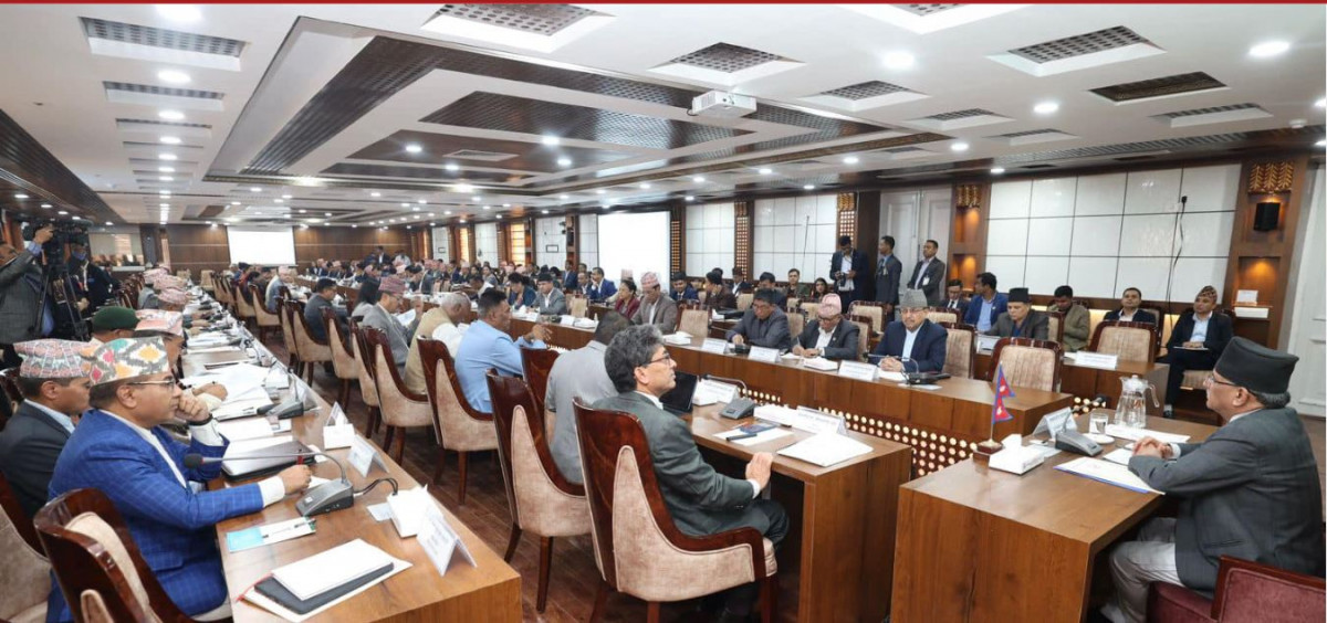 मुख्यमन्त्रीहरुको प्रश्न : सङ्घीयता कार्यान्वयनका लागि आवश्यक कानून निर्माणमा किन ढिलाइ ?