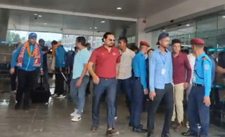 एसिया कप खेलेर फर्केको क्रिकेट टिमको भव्य स्वागत