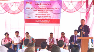 एभरेष्ट बैंकद्वारा १०० भन्दा बढी चालकहरुलाई वित्तीय साक्षरता तथा क्यूआर कोड हस्तान्तरण