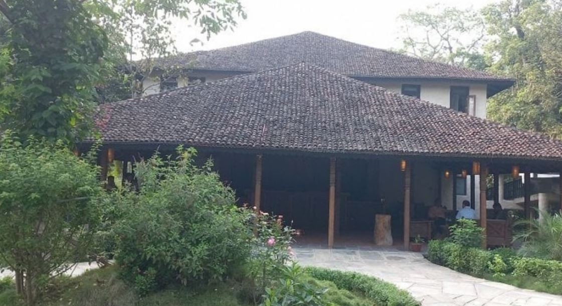 निकुञ्जभित्रका होटलको झल्को दिने गरी सौराहामा खुल्यो बनबास रिसोर्ट