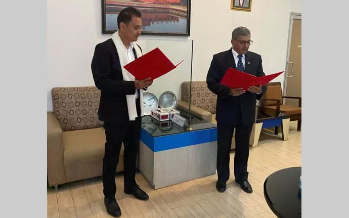 माछापुच्छ्रे बैंकका अध्यक्ष  केसीद्वारा शपथ ग्रहण 