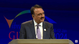 अर्थमन्त्री महतले दिए विदेशी लगानीकर्तालाई लगानी सम्मेलनको निम्तो