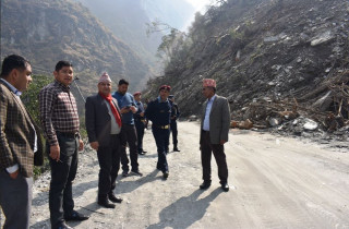 बेनी-जोमसोम-कोरला सडक निर्माणलाई गति दिन मन्त्री ज्वालाको निर्देशन