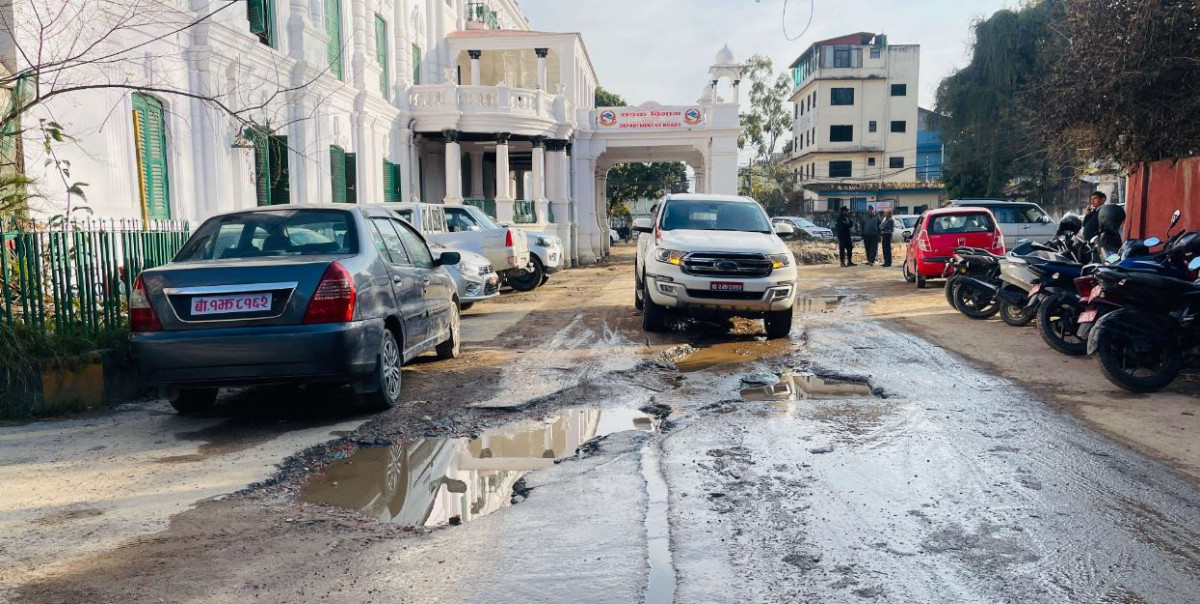 हिलाम्मे बाटो भाइरल बनेपछि सडक विभागले भन्यो– स्वघोषित विज्ञहरूले भाइरल हुनका निम्ति यस किसिमको हर्कत गरे