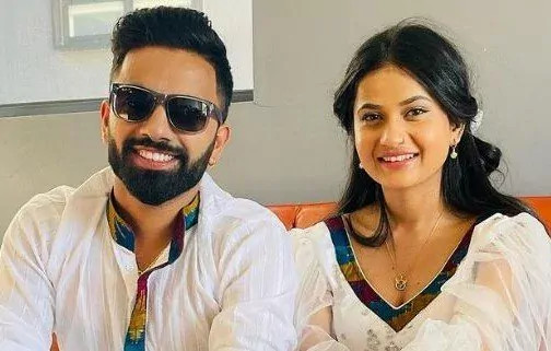 एलिना चौहान आफ्नै प्रेमी विष्णुसँग विवाह बन्धनमा बाँधिदै