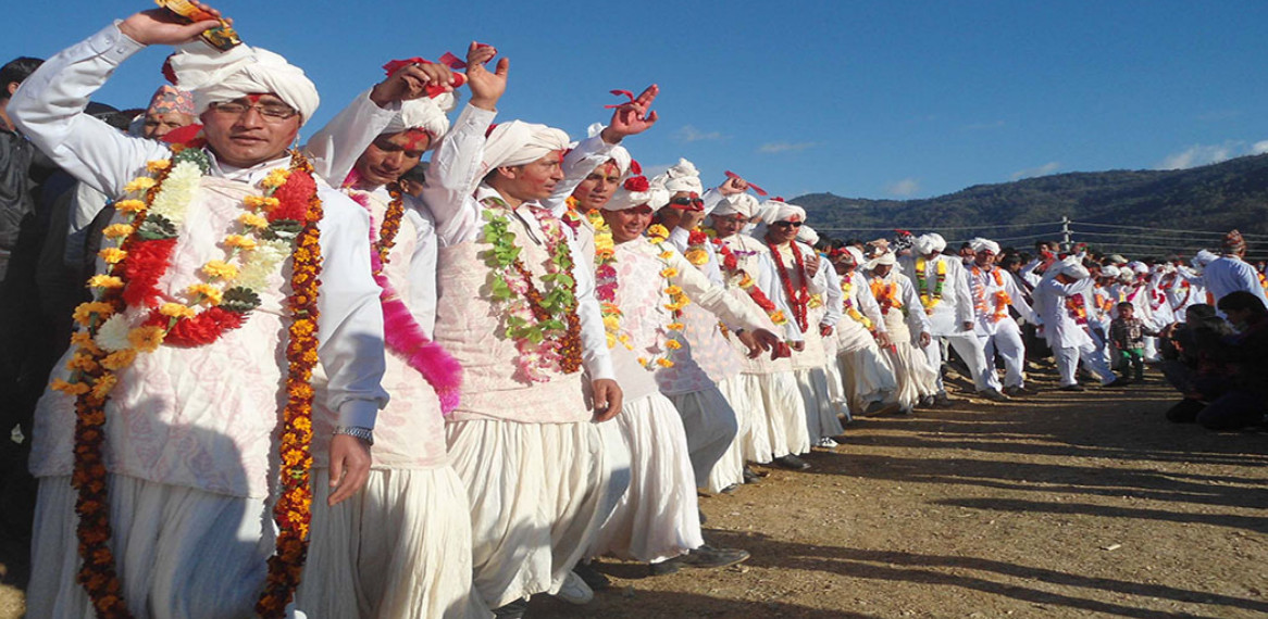 सकियो रङ्गविहीन रङ्गिलो 'होरी'