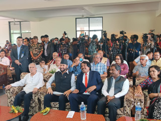 बाबुराम नेतृत्वको पार्टी स्थापना दिवसमा रवि, सिके पुगे, प्रधानमन्त्री प्रचण्ड गएनन्  