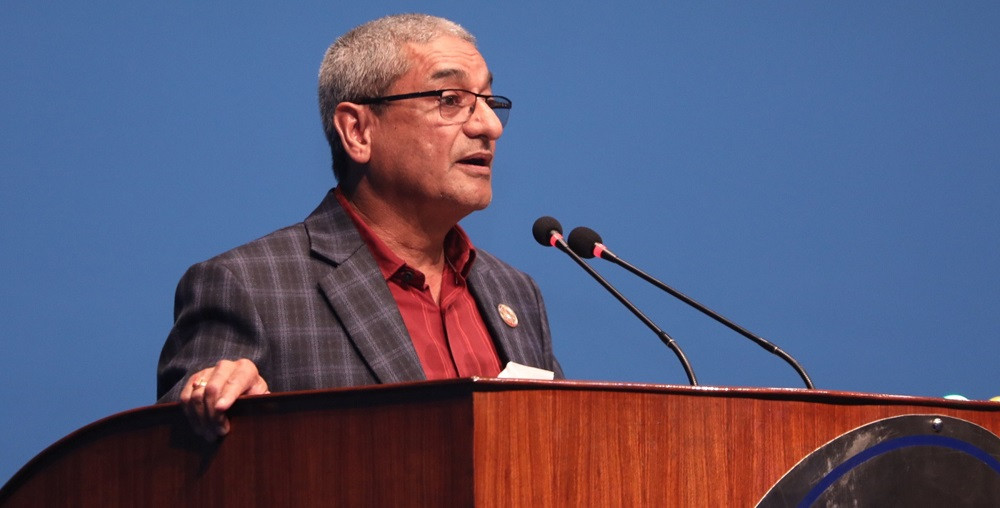 प्रधानमन्त्रीको भारत भ्रमणबारे सदनलाई जानकारी गराउन प्रतिपक्षी कांग्रेस सांसदको माग