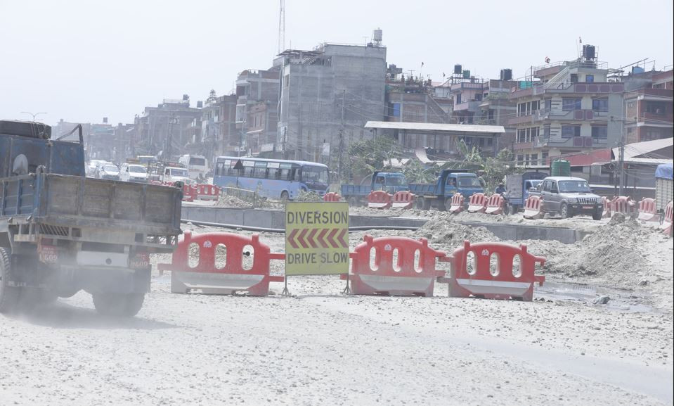 सूर्यविनायक–धुलिखेल सडक विस्तार सुस्त : डेढ वर्षमा २५ प्रतिशत प्रगति