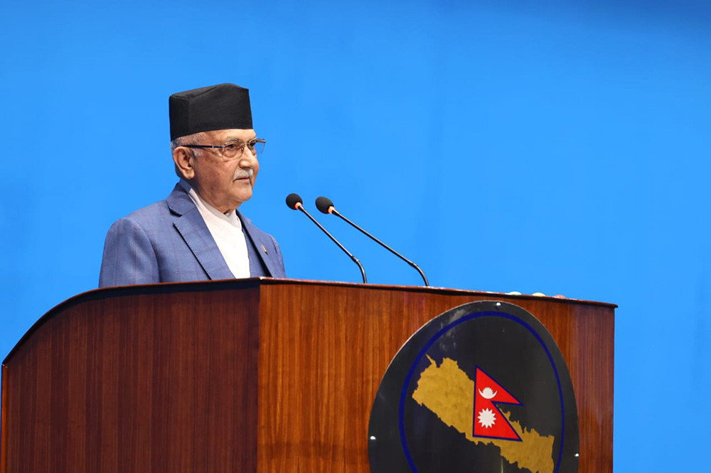 प्रधानमन्त्रीलाई प्रश्न : सटर किन बन्द भए ? जवाफ– सपिङ मलमा सरेपछि व्यवसायी आफैँले बन्द गरे 