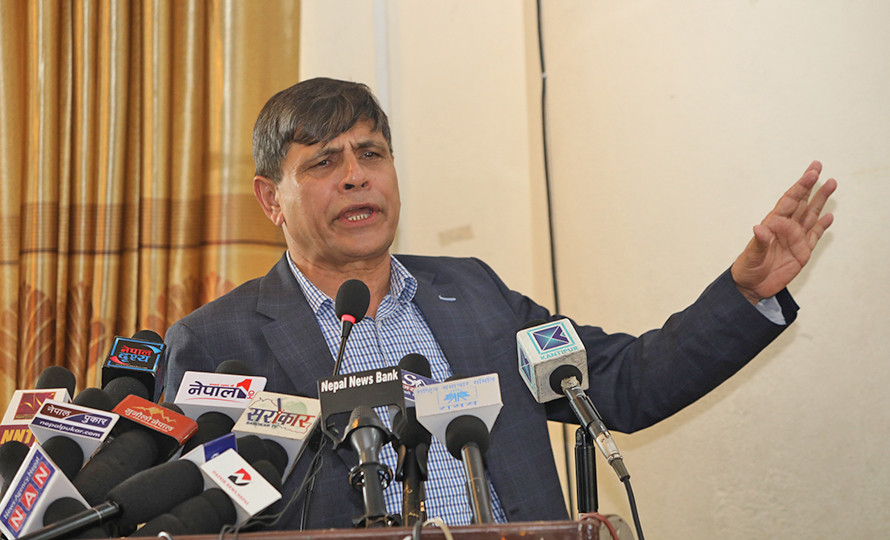 ‘११ गते आई लभ यू केपी बा भन्ने होइन, हिसाब देऊ केपी बा भन्नुपर्छ’: घनश्याम भूसाल