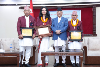 ६५ लाख नगदसहित पलेशा सम्मानित
