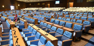 भत्ता लिने संसद् बैठकमा उपस्थित नहुने सांसदहरू को–को हुन् ? (नामावलीसहित)