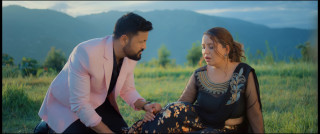 रस्ना र अर्जुनले ल्याए 'छाता ओढाइदेउन'(भिडियो)