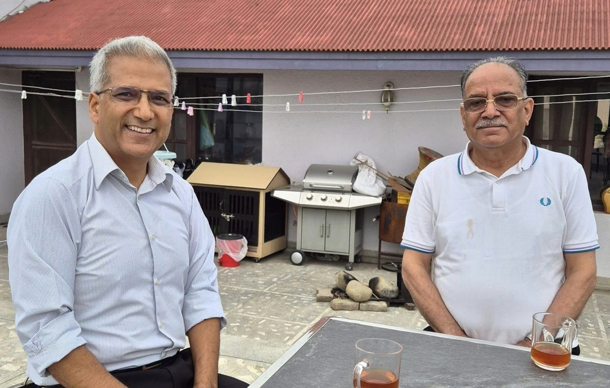 गणतन्त्रको नायक प्रचण्ड : रविन्द्र मिश्र  