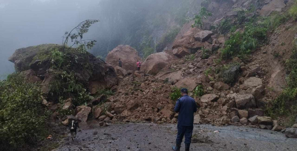दोलखामा पहिरोले पुरिँदा एक शिशुको मृत्यु, आमा गम्भीर घाइते